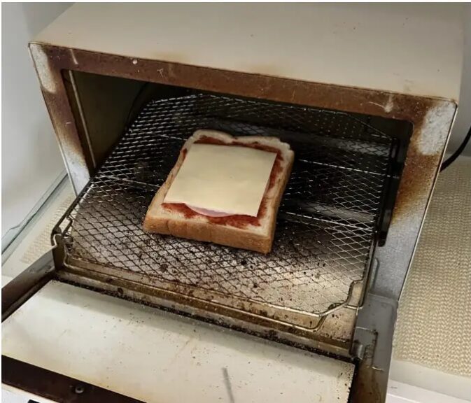 トースターに入れる