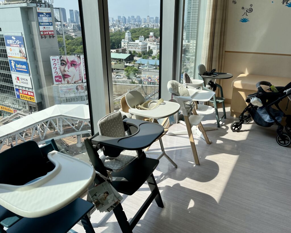 あべのハルカスのタワー館8階のベビールーム［休憩室］
