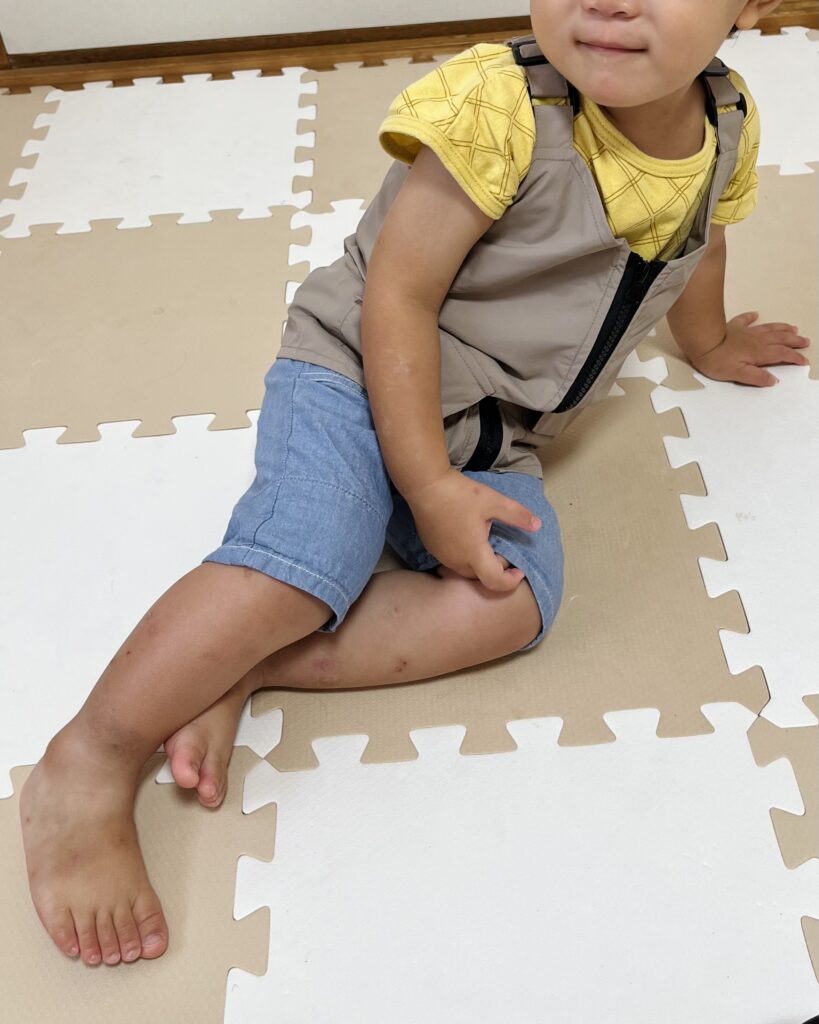 ケラッタの保冷ベストを着た息子