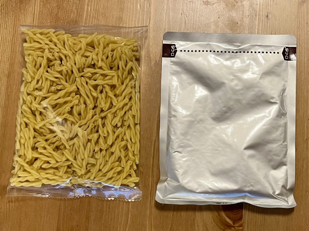 ナポリエッテのマカロニとベースソース