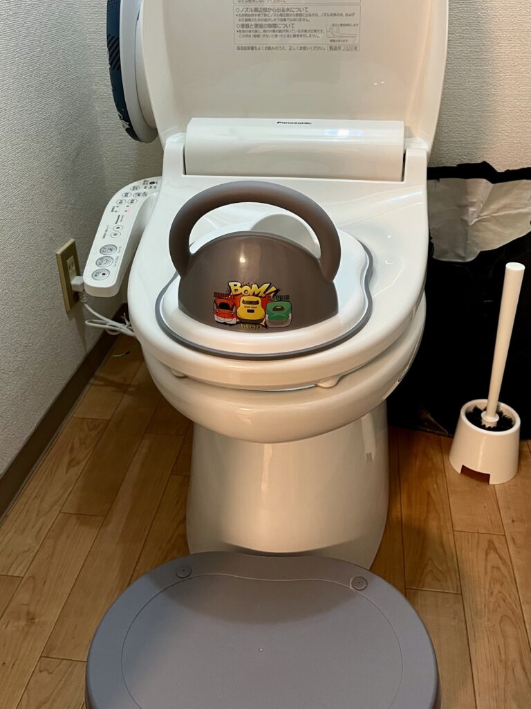 取っ手付き補助便座